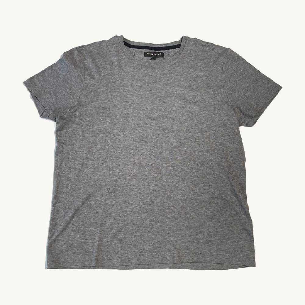 Banana Republic Grey T-Shirt Luxury Touch 100% Cotton Size Medium
